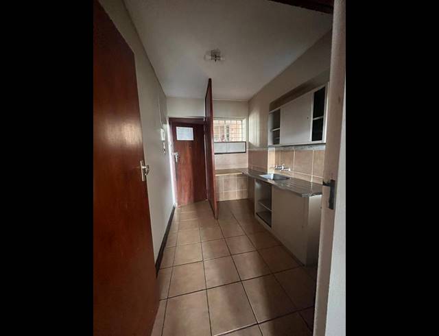 1 BEDROOM APARTMENT FOR SALE IN BRAAMFONTEIN